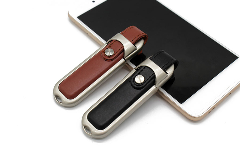 U-302 Leather USB Flash Drive