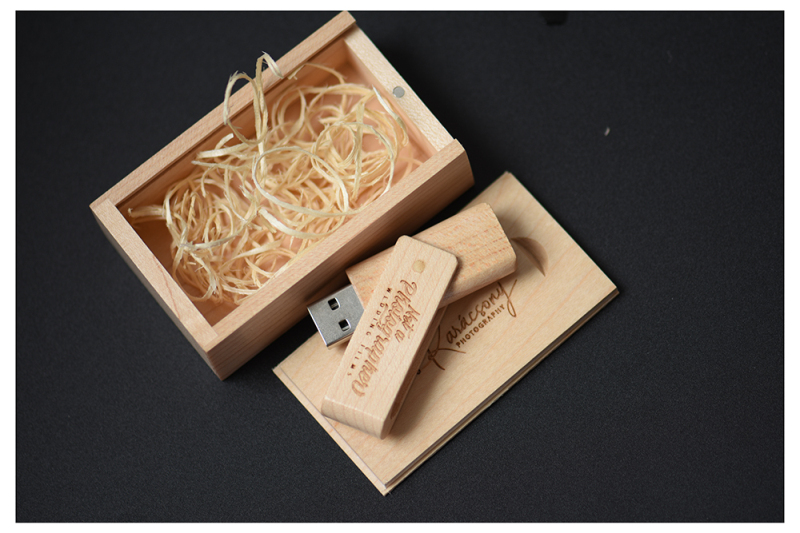 W-272-Swivel Wood USB Flash Drive