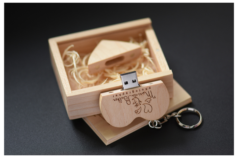 Heart shape Wood USB Flash Drive