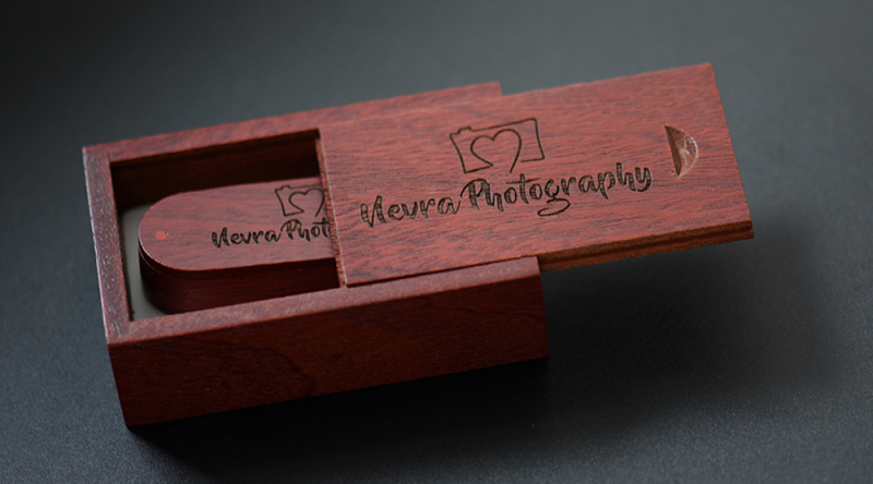 W-268-Swivel Wood USB Flash Drive