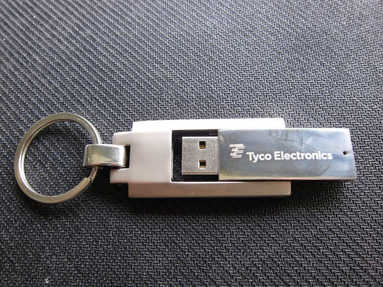 M-230 Metal USB Flash Drive