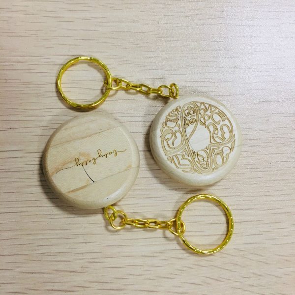 wood usb with keychains