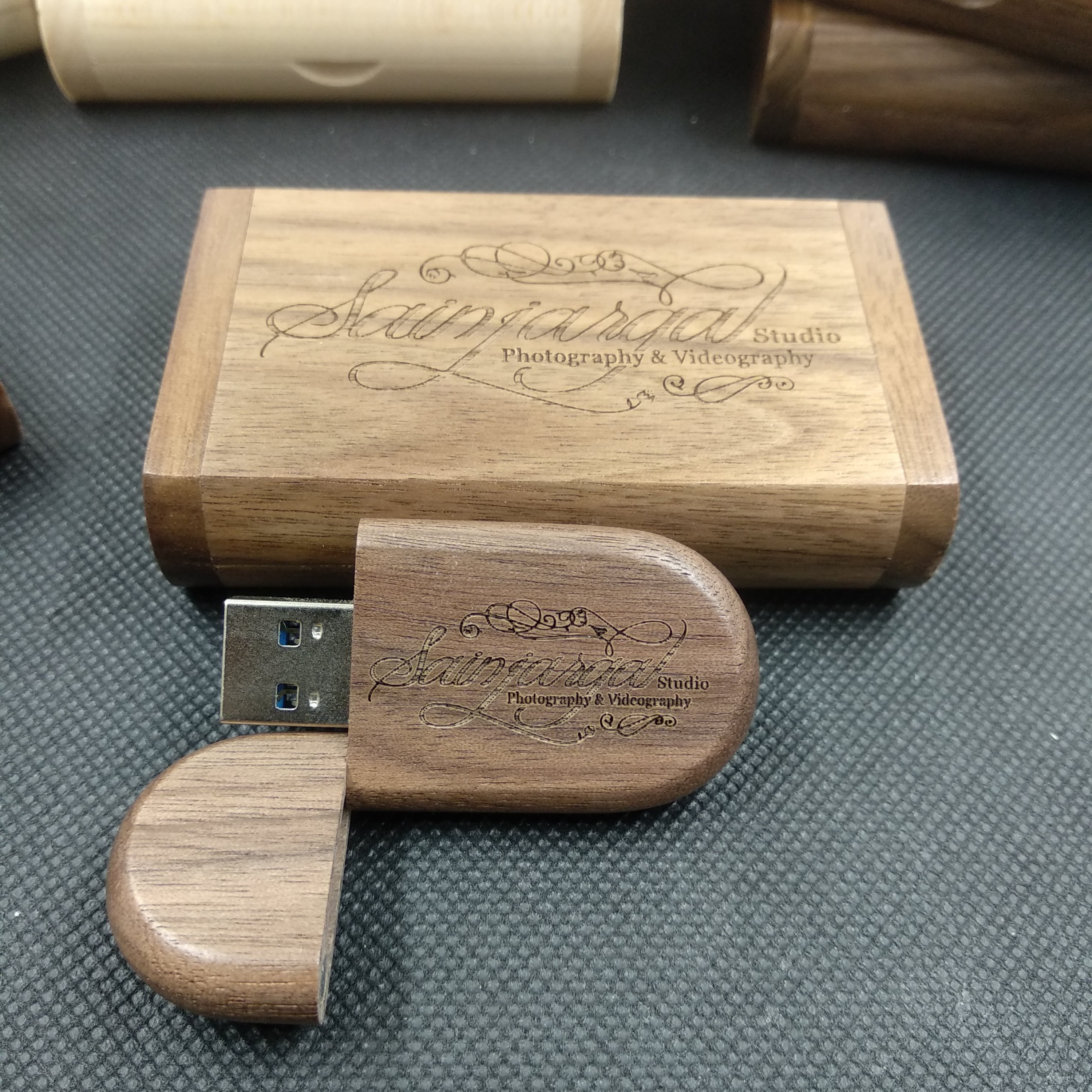 Walnut / Maple color Custom Wooden usb sticks for Photography W-264