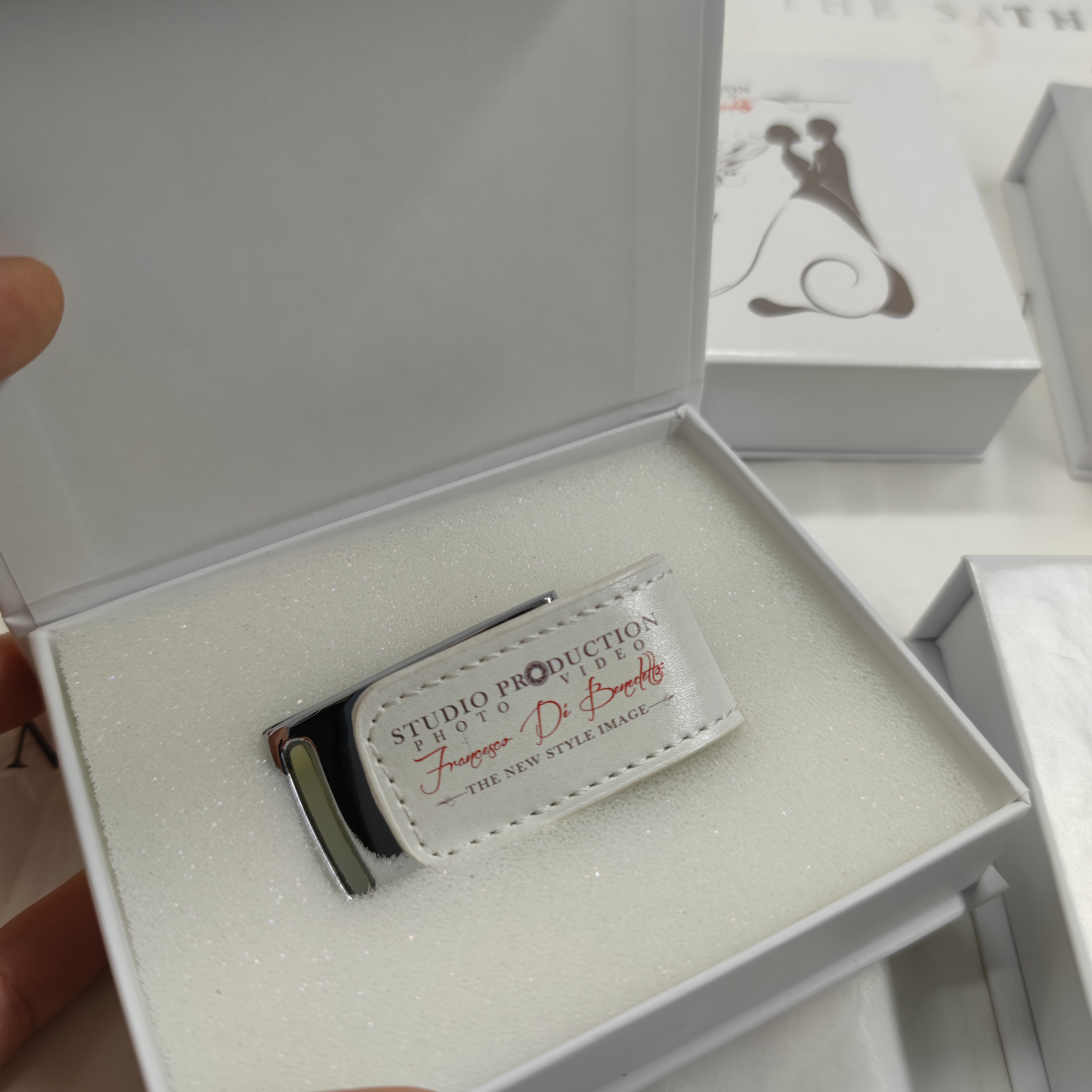 Custom Leather usb drive & Cap usb drive