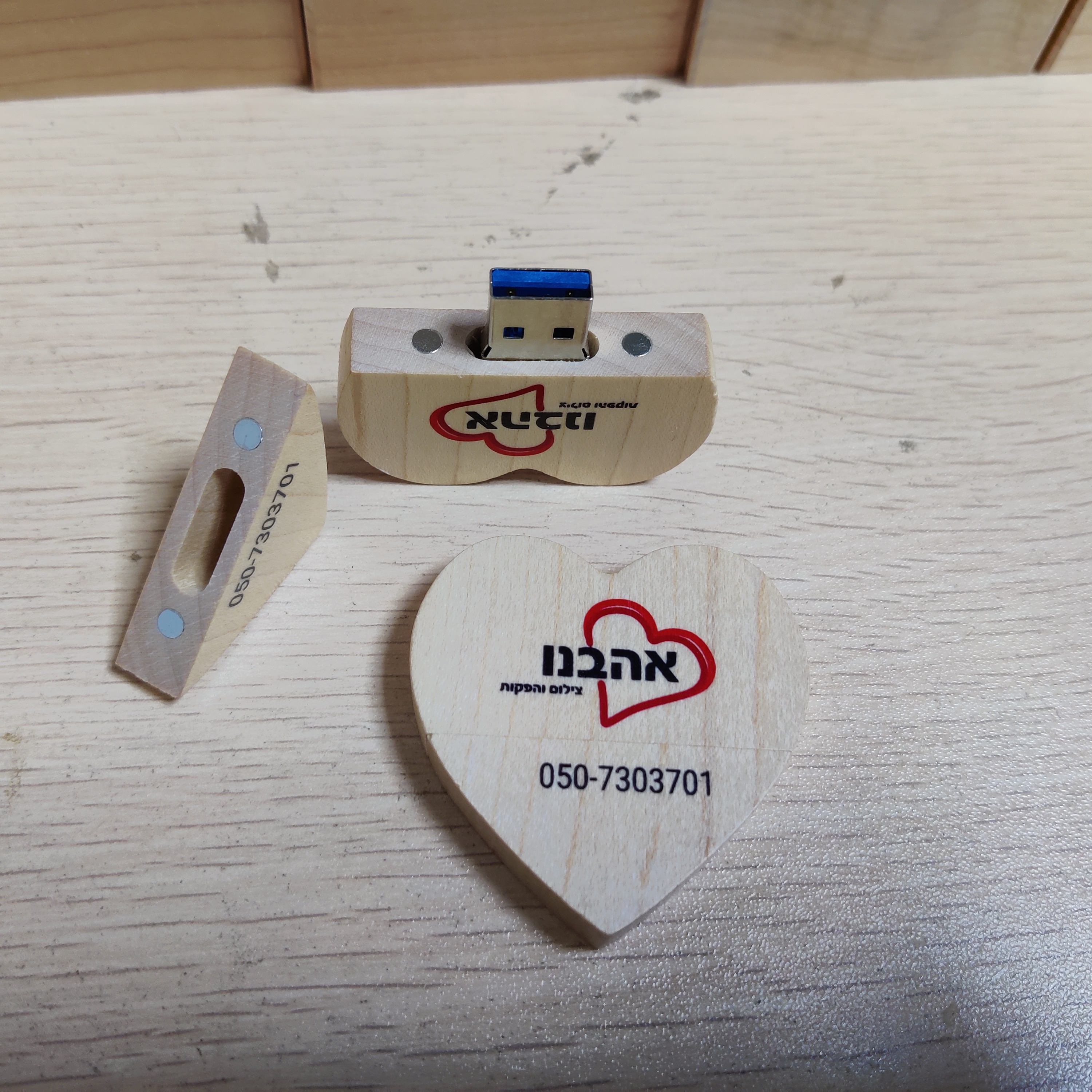 Heart-shape Wooden Memory Sticks & box package