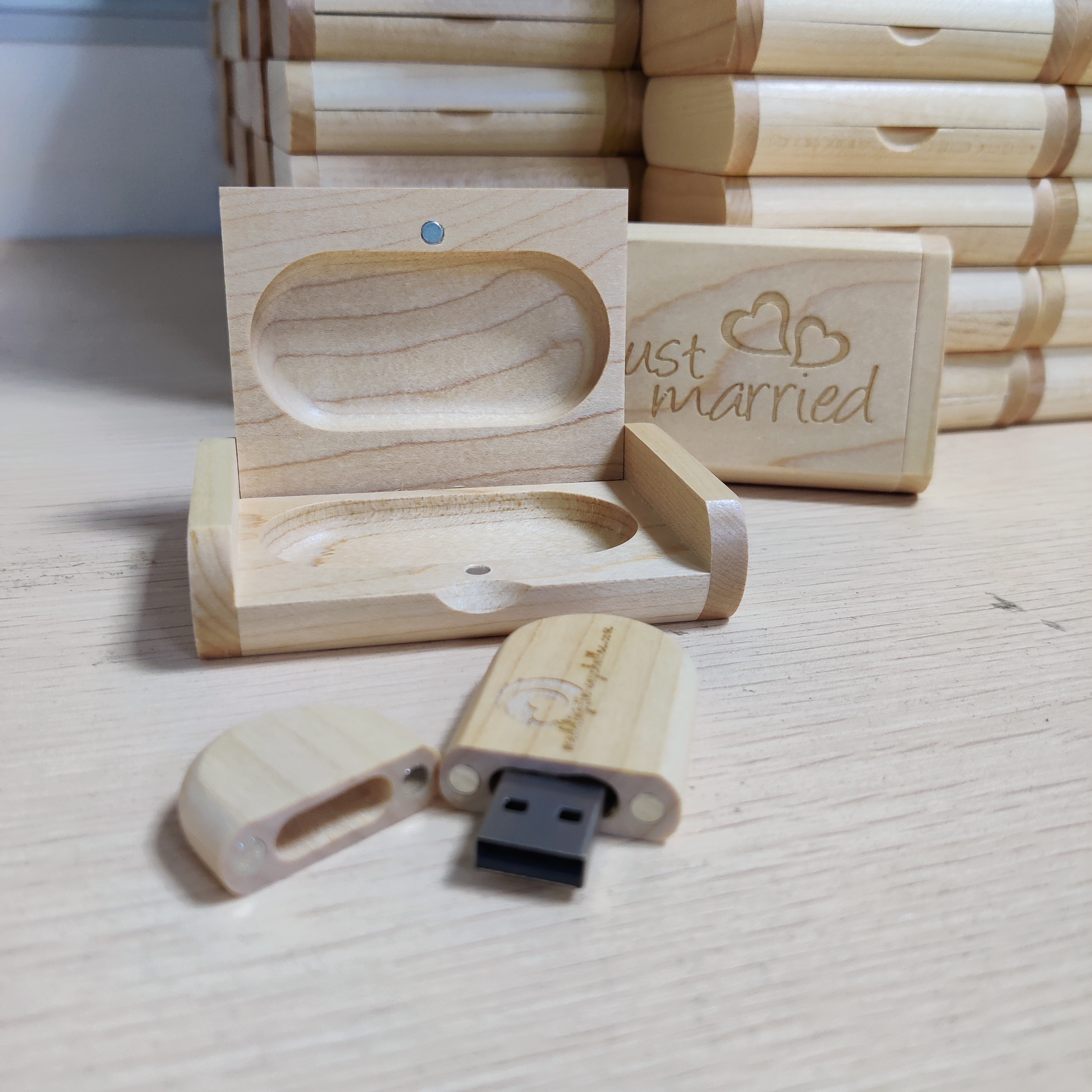 Wooden USB FLASH DRIVE FOR WEDDING