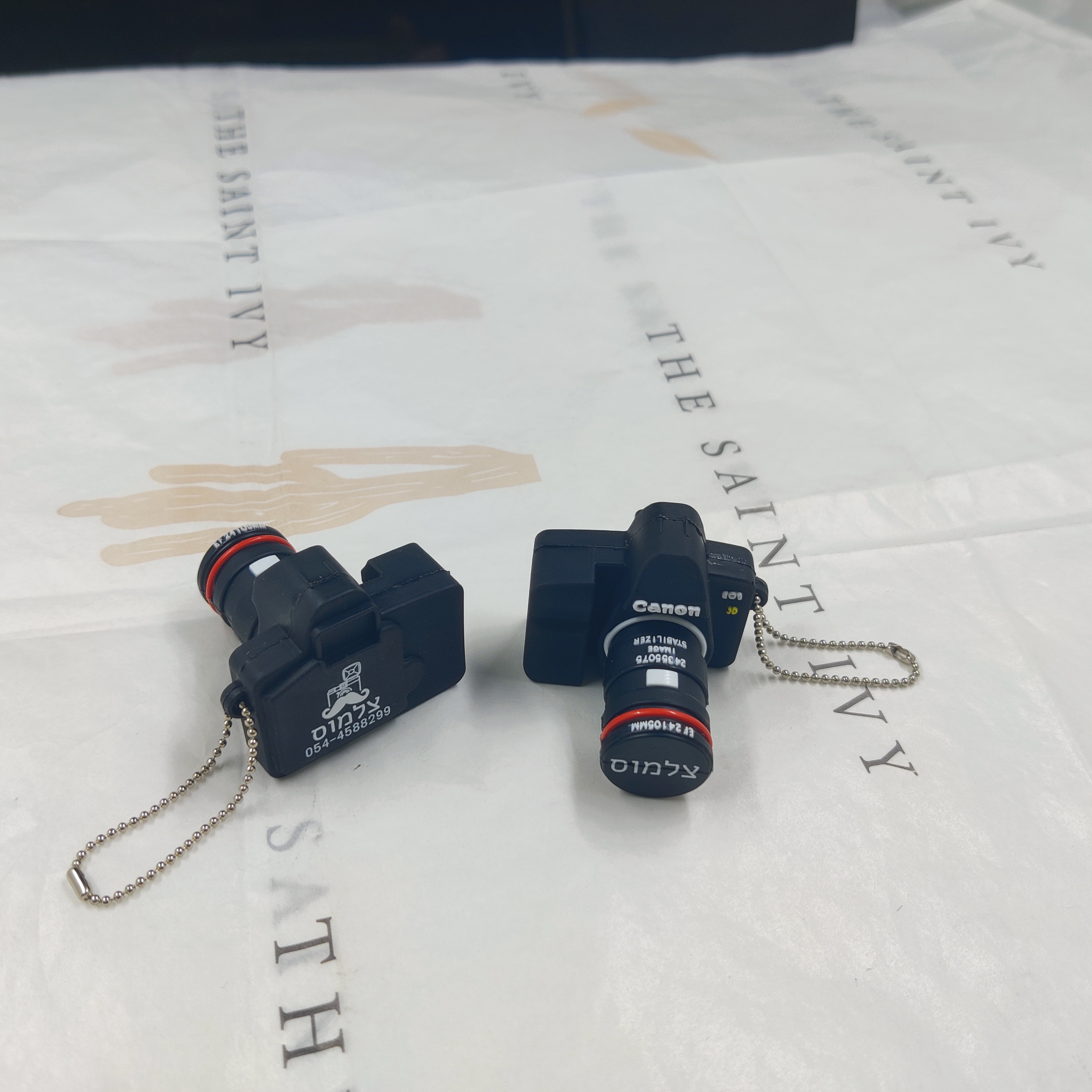 Canon & Nikon Camera design USB stick, which one is your Favorite？